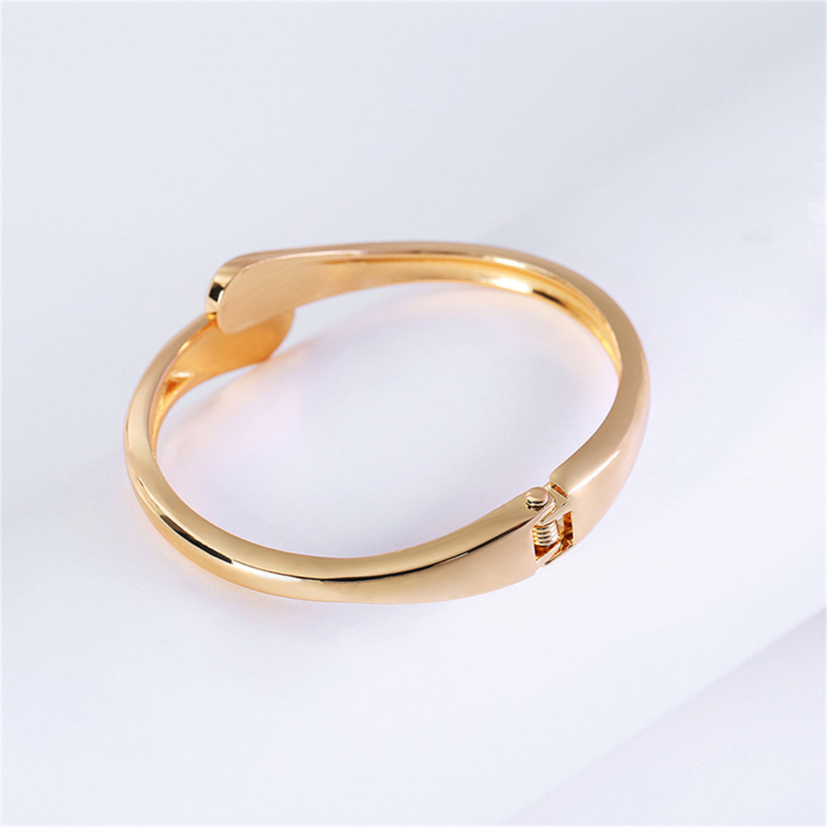 18K Gold-Plated Drop Bypass Hinge Bangle