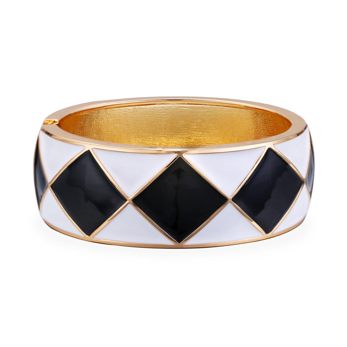 Elegant black and white diamond-patterned cuff bracelet with black enamel and 18K gold-plated rhombus accents.