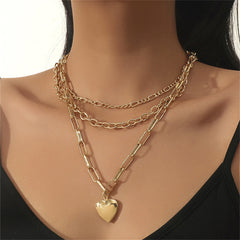 Elegant 18K gold-plated cable chain necklace featuring a charming heart pendant, perfect for layering and adding style.