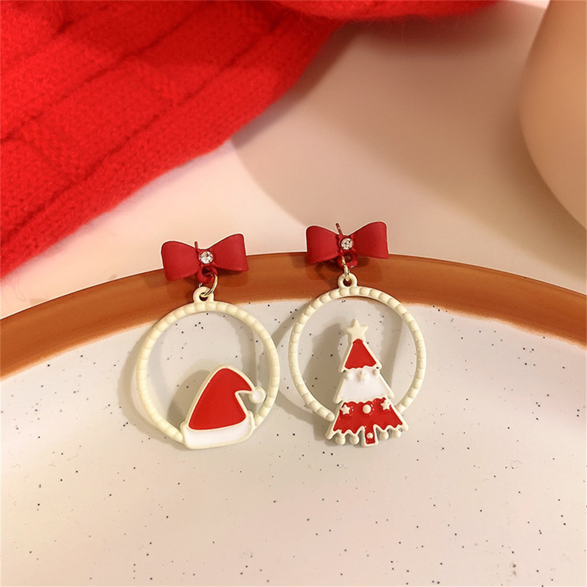 White & Red Hat Christmas Tree Circle Mismatch Drop Earrings