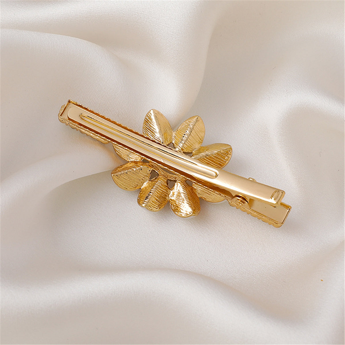 18K Gold-Plated & Pearl Floral Hair Clip