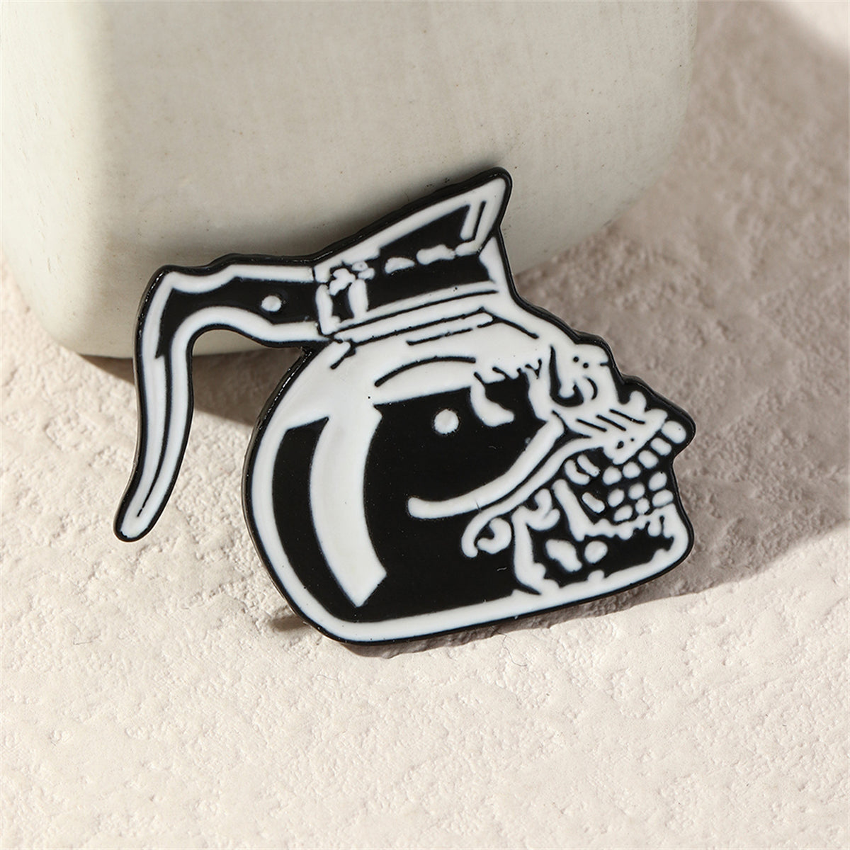 Black & White Skull Kettle Brooch