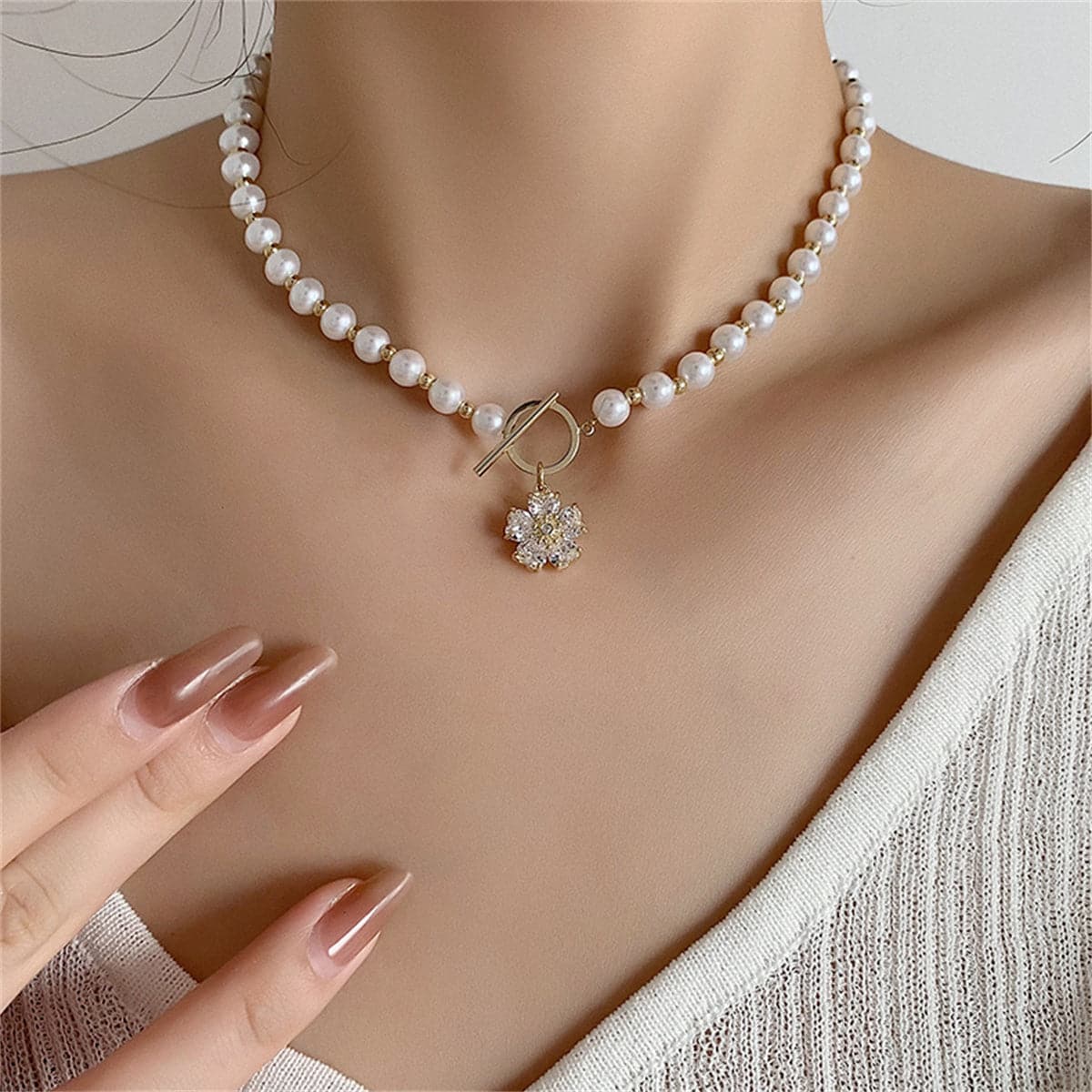 Pearl & Crystal Snowflake Pendant Toggle Choker Necklace