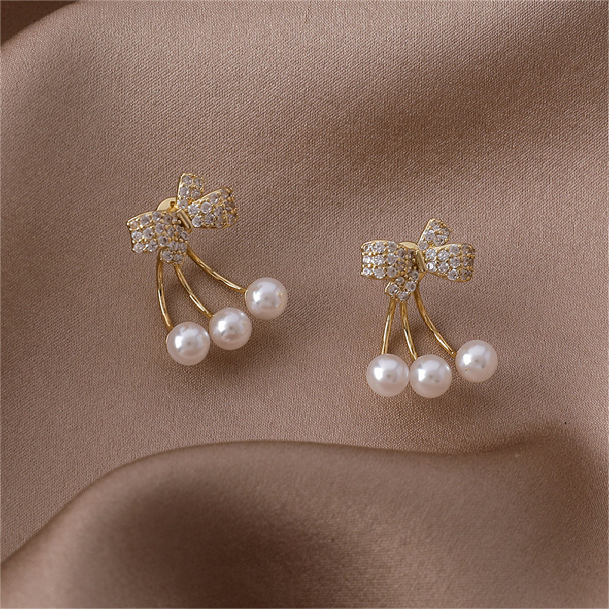 Cubic Zirconia & Pearl 18K Gold-Plated Bow Ear Jackets