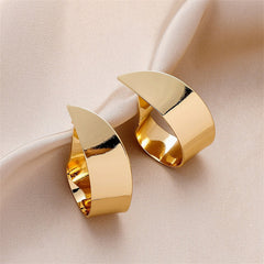 Fashionable 18K gold-plated hoop earrings with sleek curved edges, a must-have accessory for any jewelry collection.