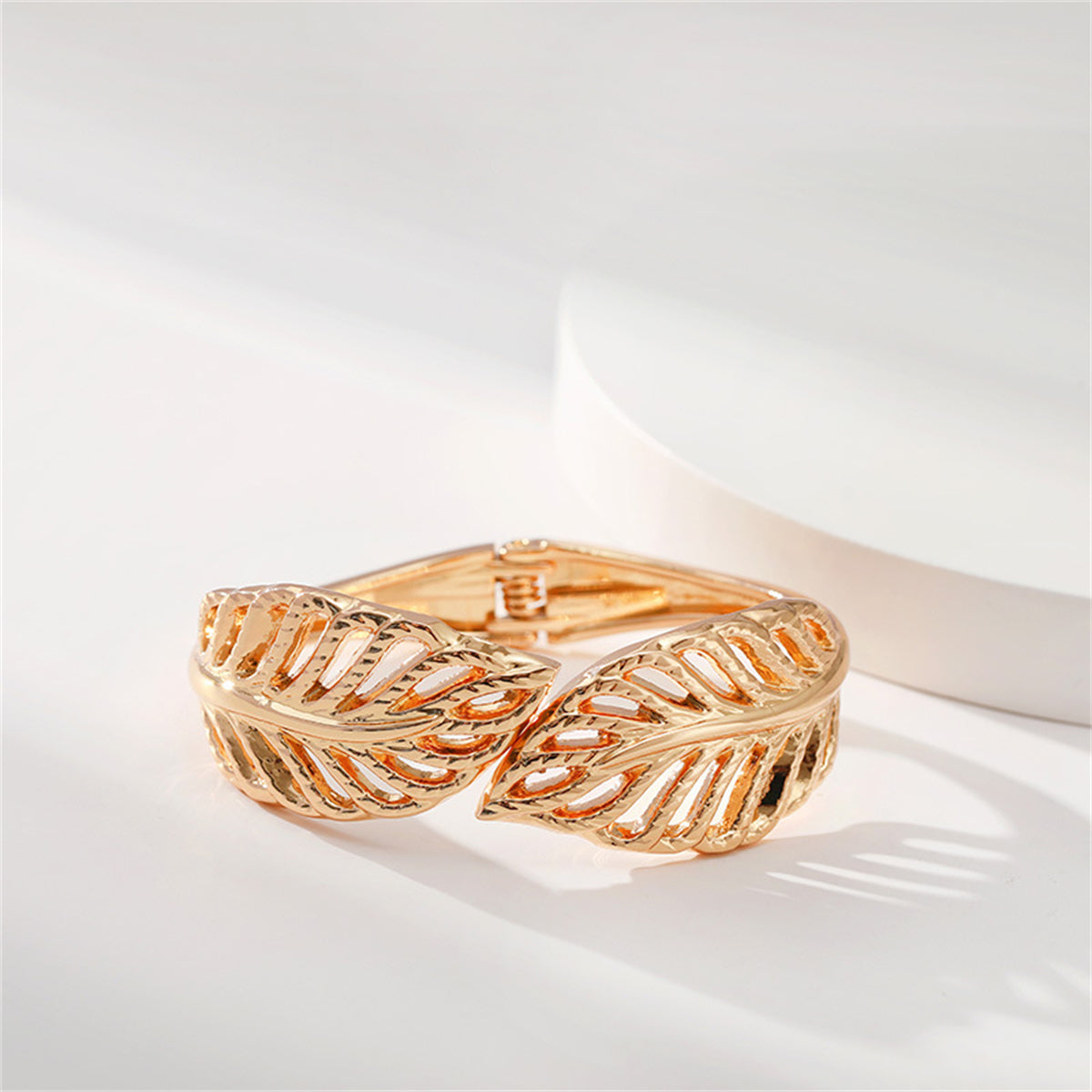 18K Gold-Plated Leaves Hinged Bypass Bangle