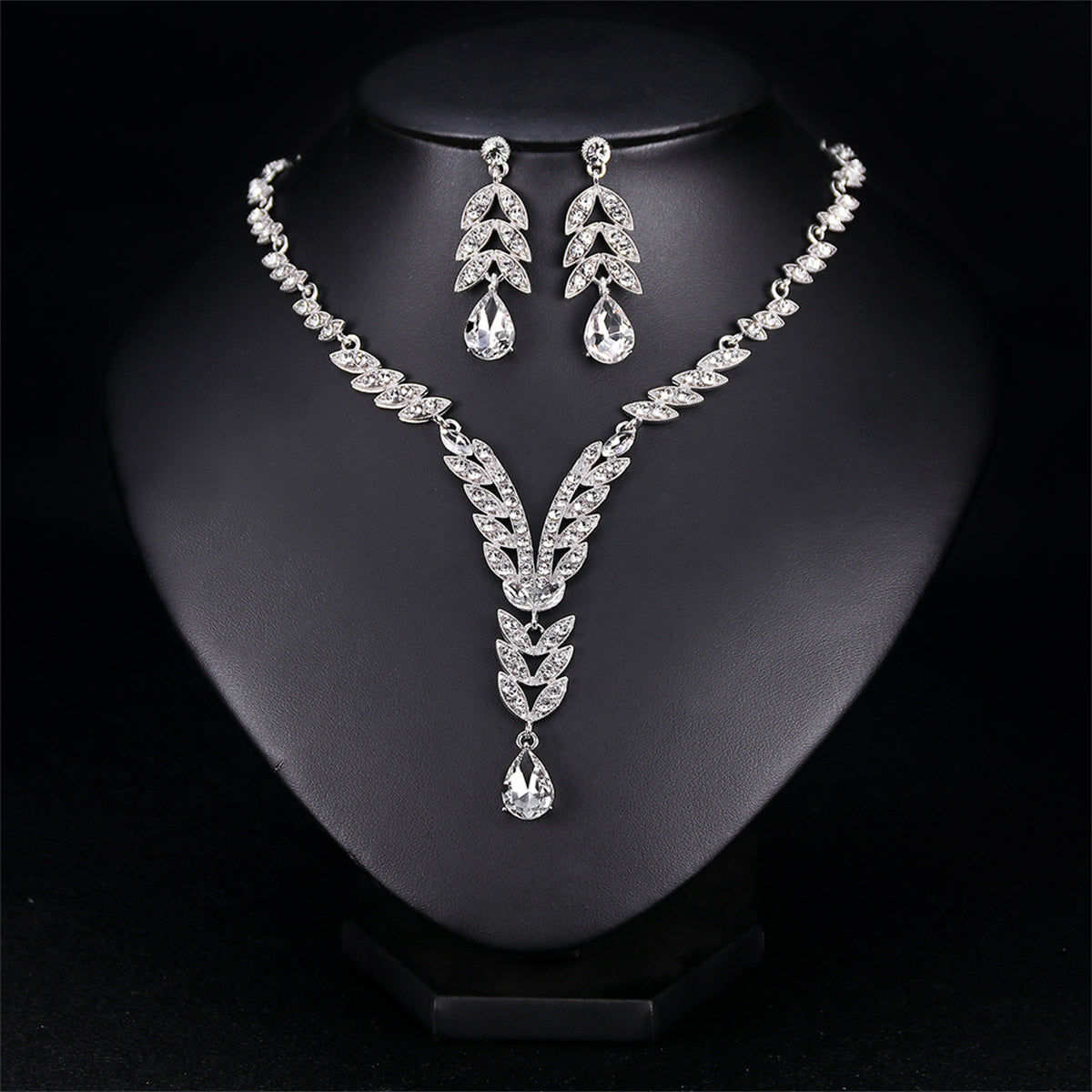 Crystal & Cubic Zirconia Botanical Lariat Necklace & Drop Earrings