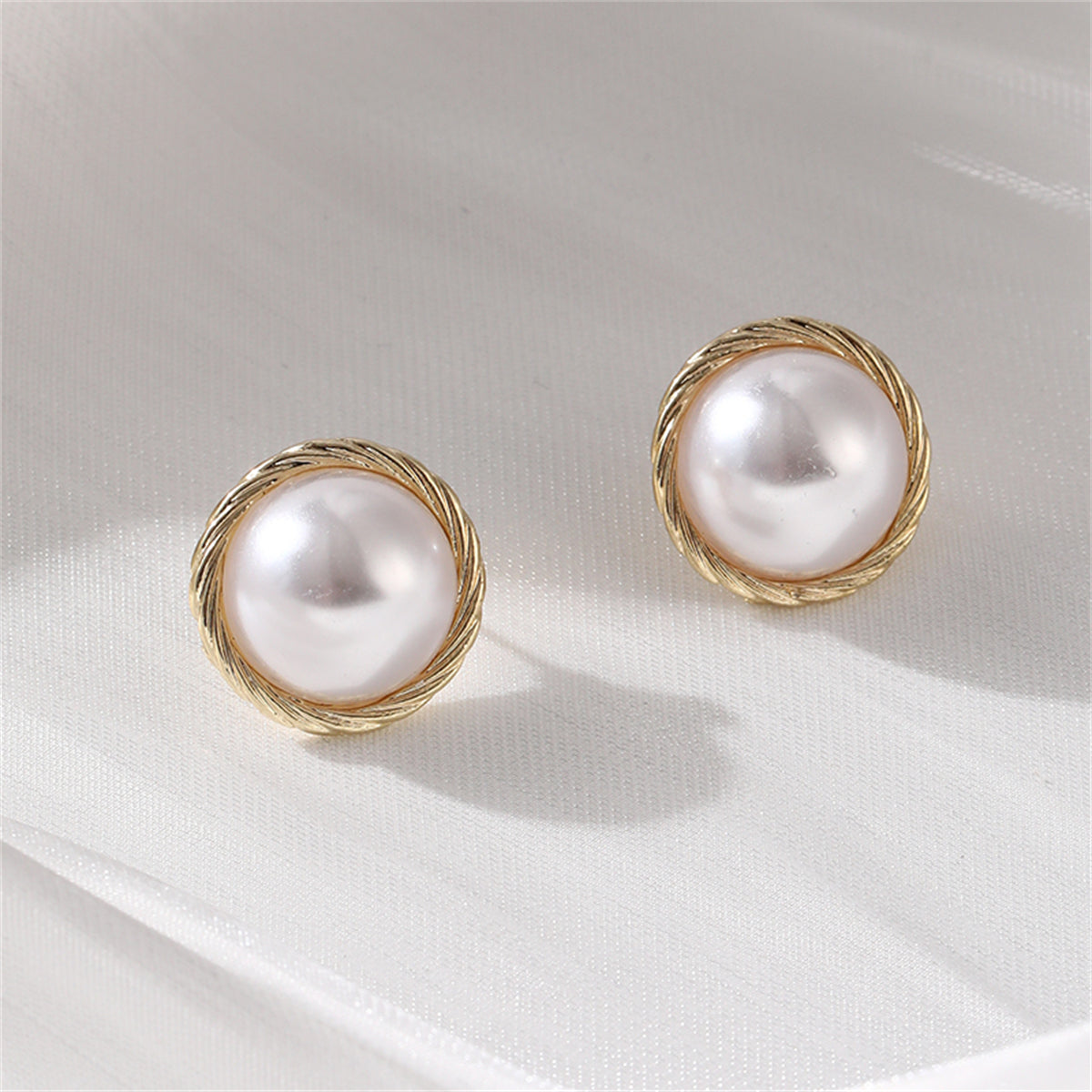 Pearl & 18K Gold-Plated Twine Round Stud Earrings