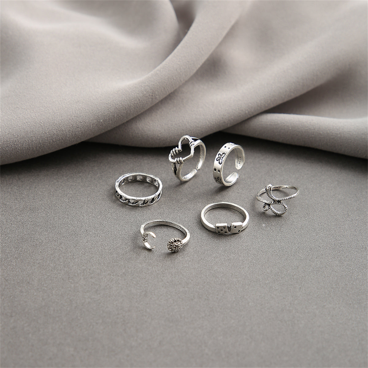 Silver-Plated Openwork Heart Snake Ring Set