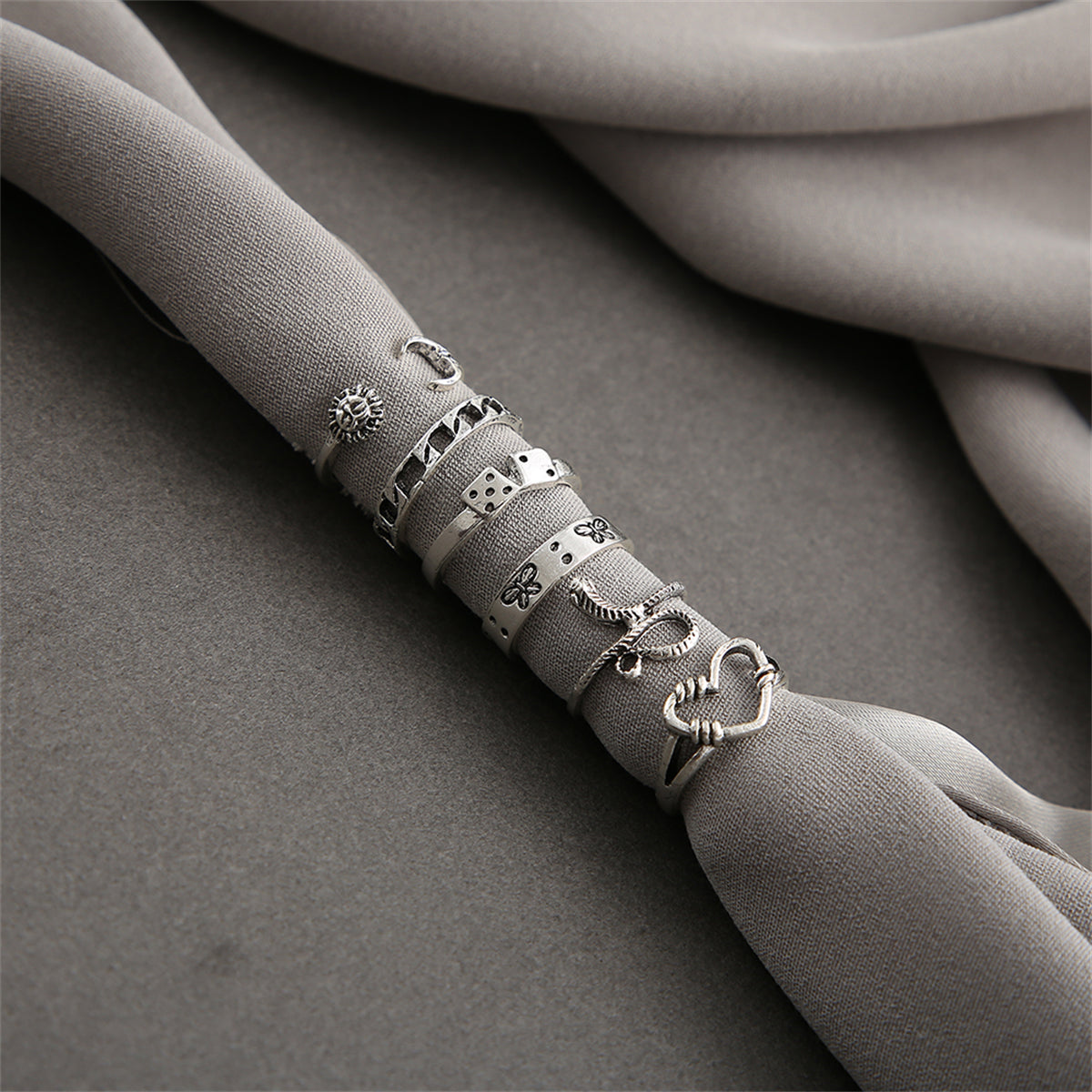 Silver-Plated Openwork Heart Snake Ring Set