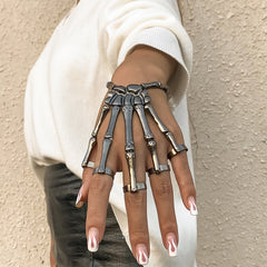 Black Corpse Hand Five-Finger Ring Stretch Bracelet