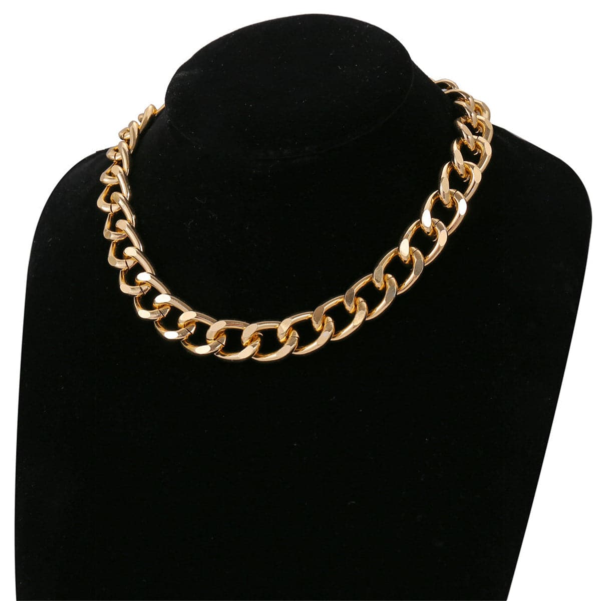 Fashionable 18K gold-plated chunky curb chain necklace with a standout large link, adding flair to any jewelry collection.