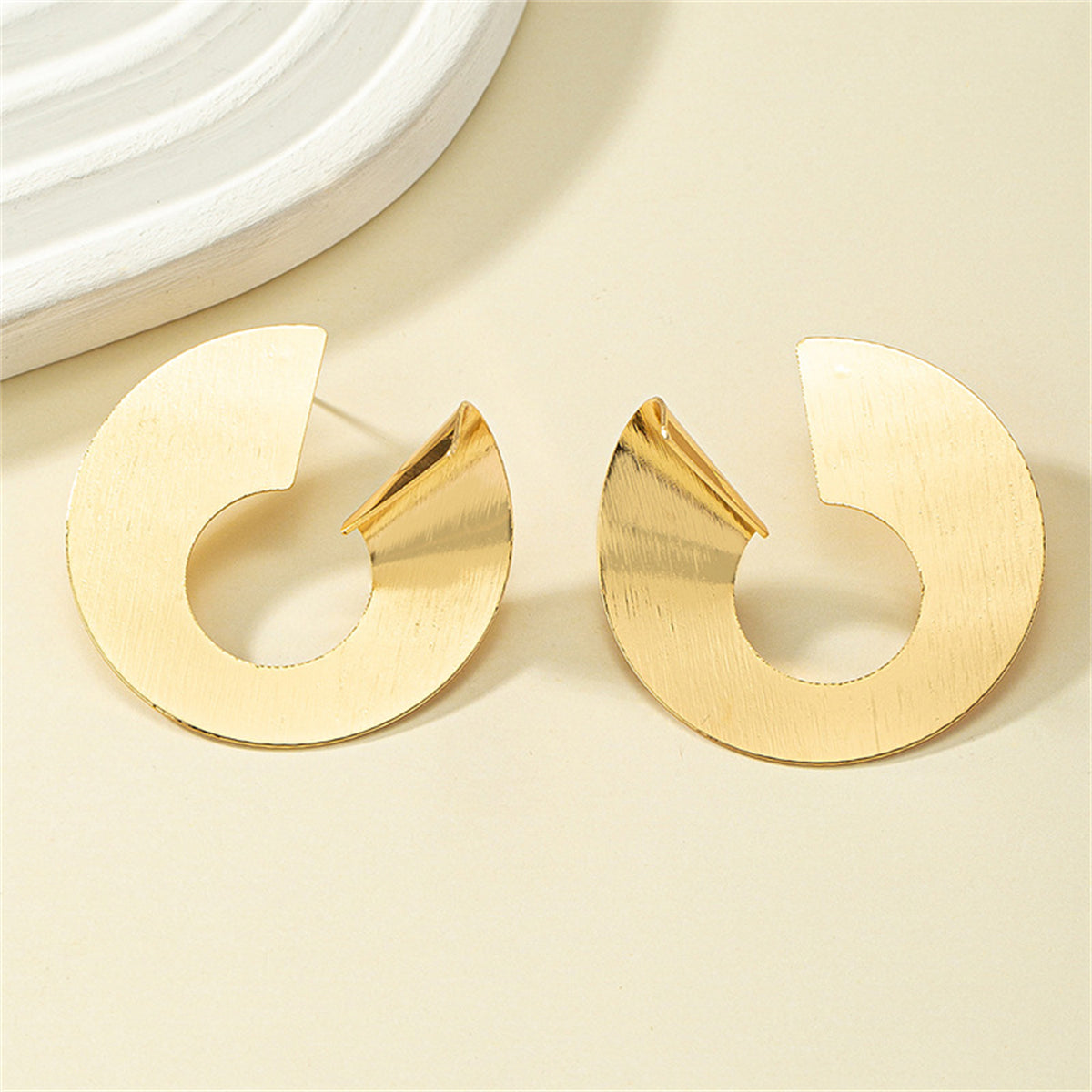 18K Gold-Plated Round Upturned Edge Drop Earrings