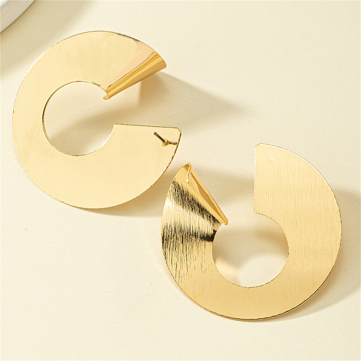 18K Gold-Plated Round Upturned Edge Drop Earrings