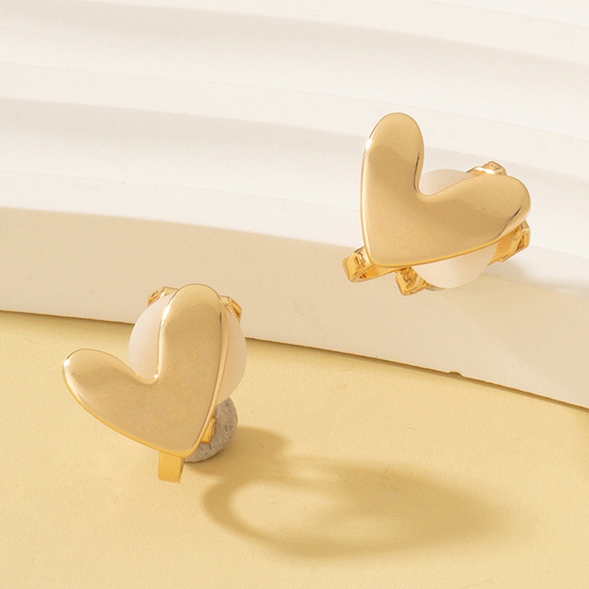 18K Gold-Plated Heart Ear Cuff