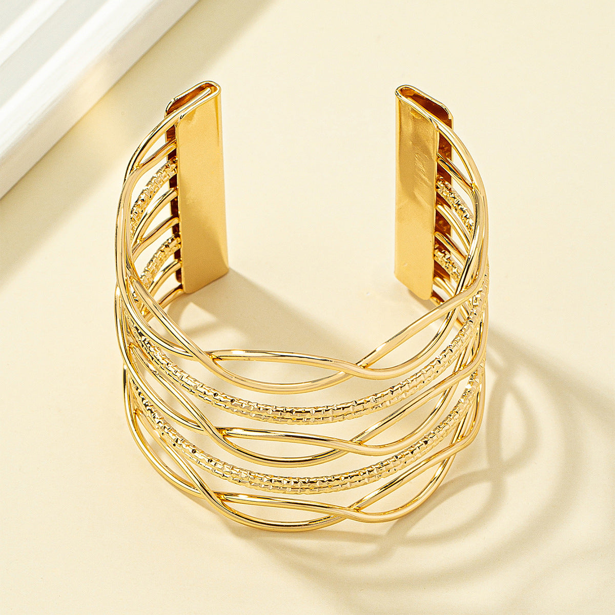 18K Gold-Plated Textured Heartbeat Layered Cuff