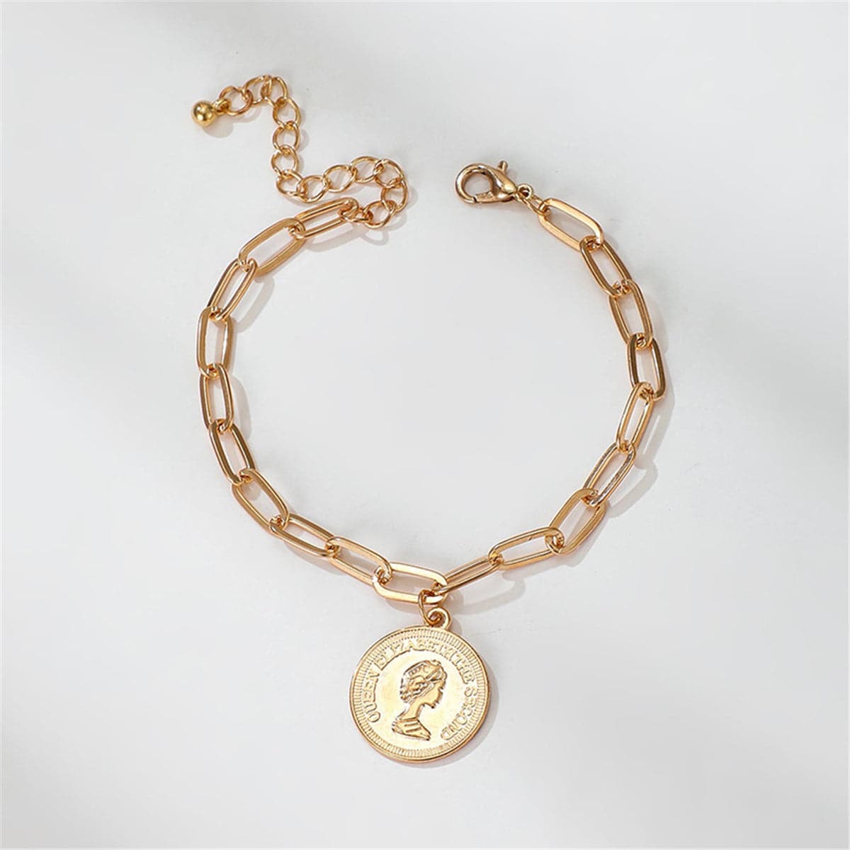 Elegant 18K gold-plated anklet featuring a stylish coin charm, perfect for adding a touch of luxury to any outfit.