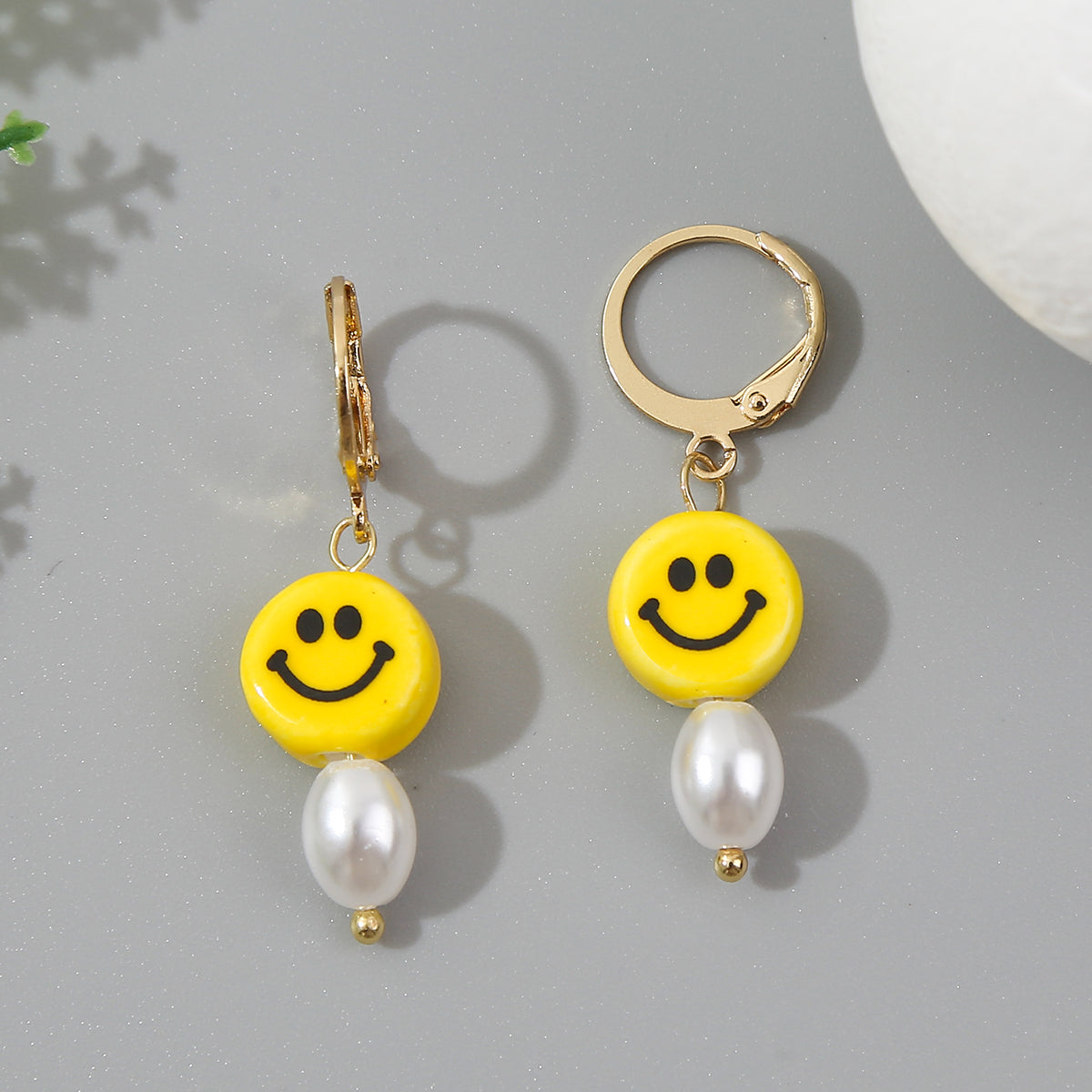 Pearl & Acrylic 18K Gold-Plated Smiley Huggie Earrings