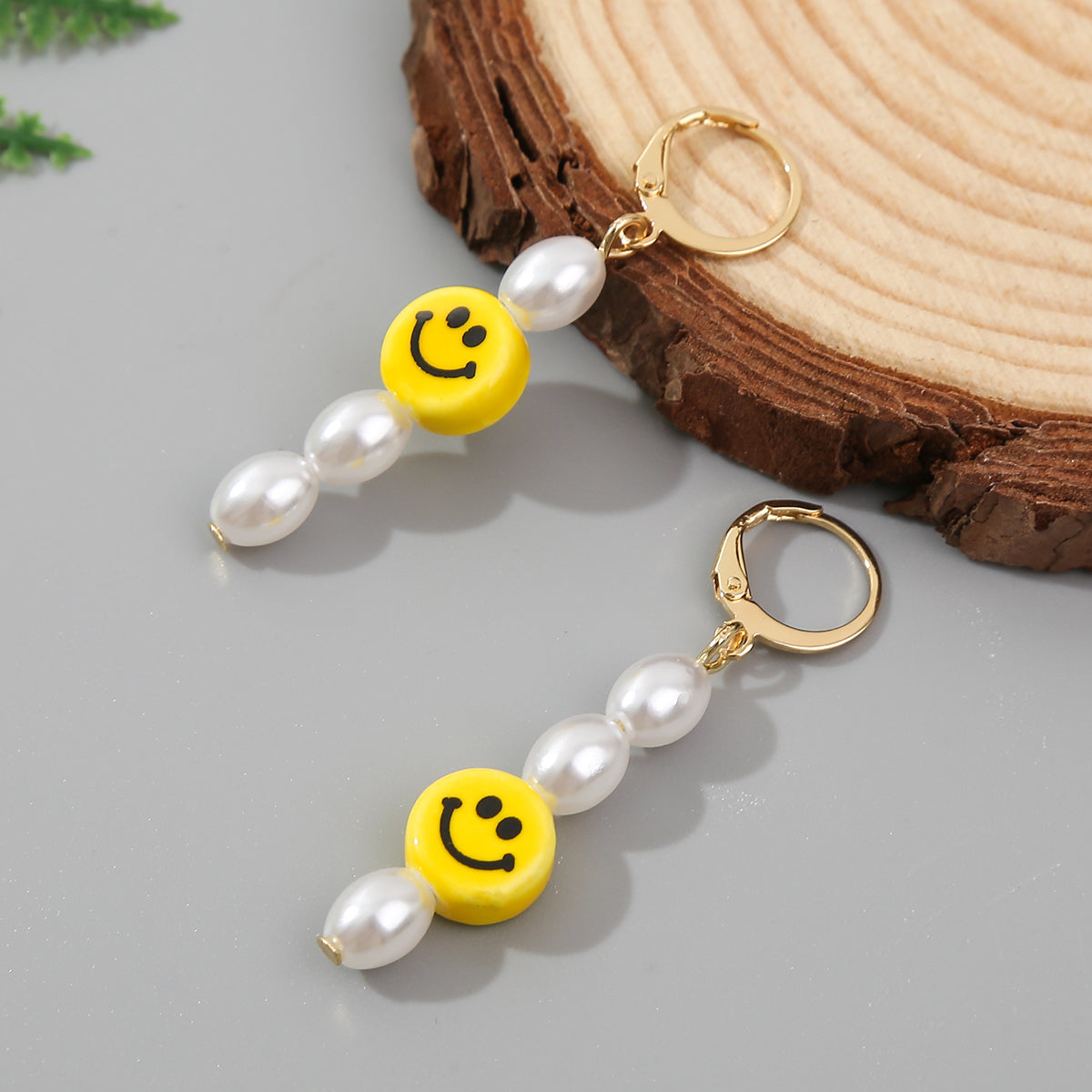 Pearl & Acrylic 18K Gold-Plated Smiley Mismatching Huggie Earrings