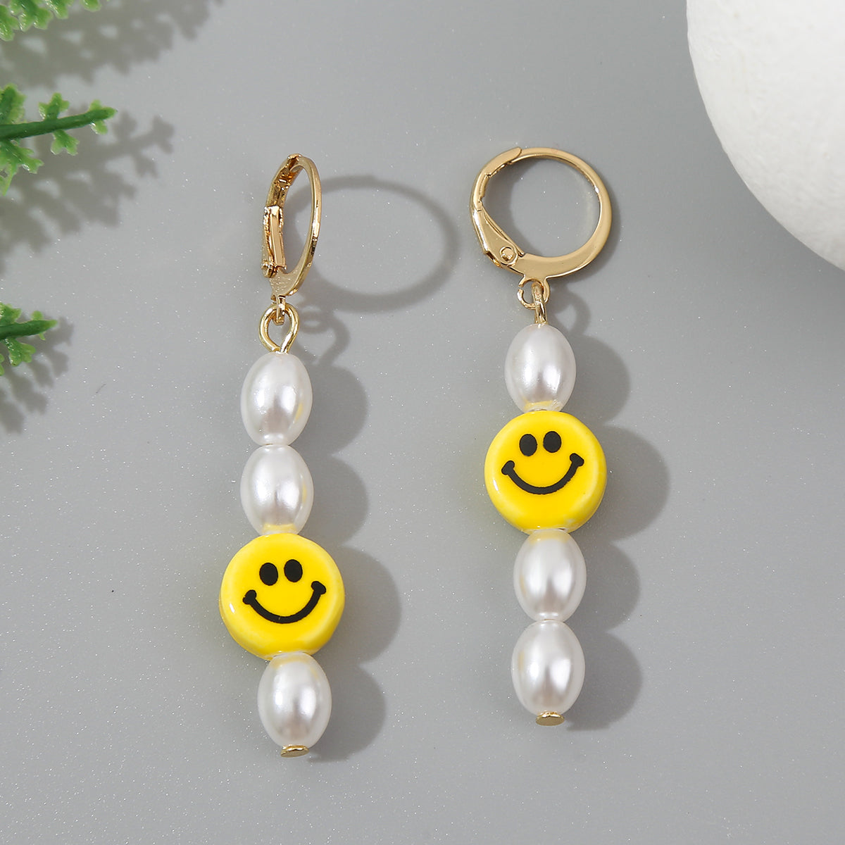 Pearl & Acrylic 18K Gold-Plated Smiley Mismatching Huggie Earrings