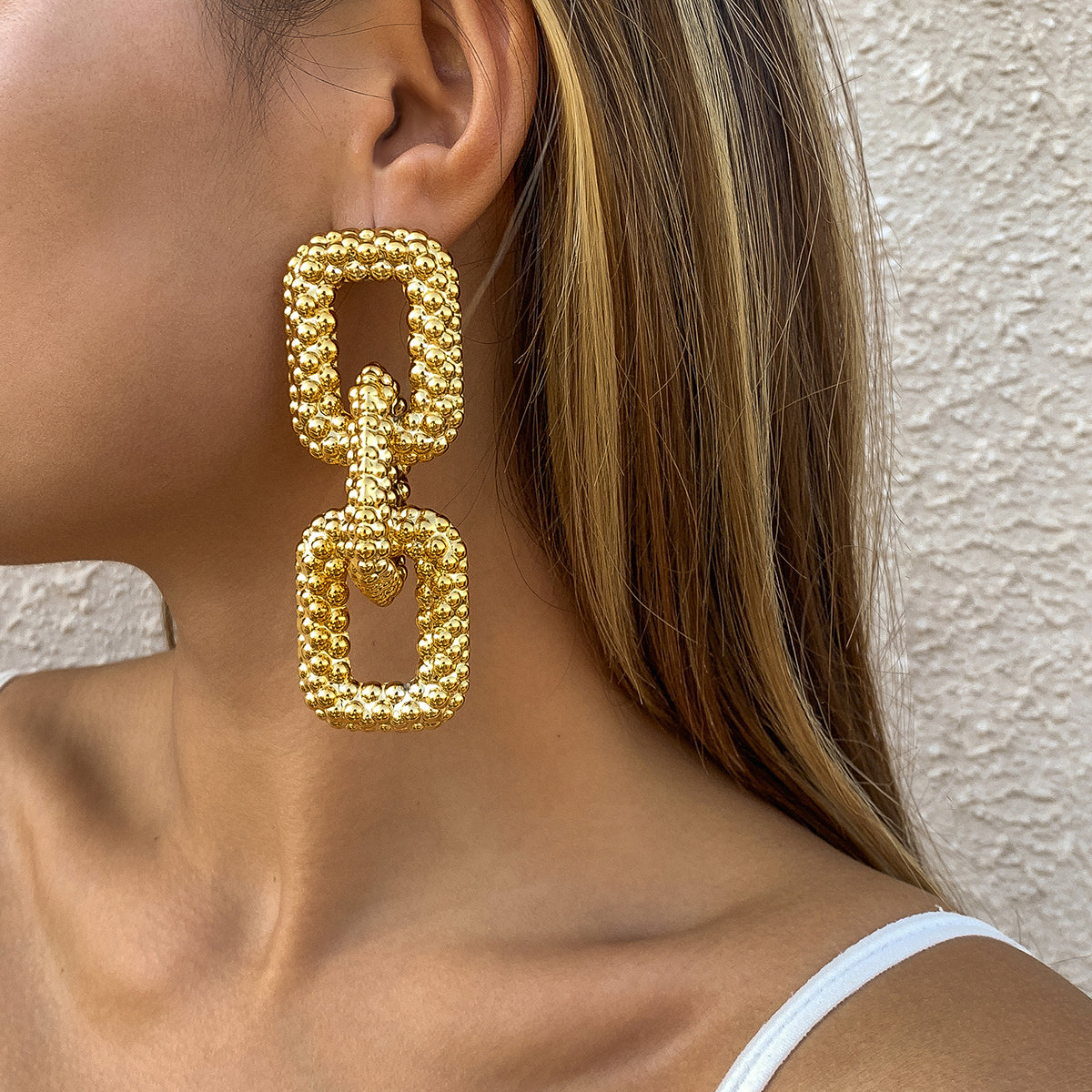 Elegant 18K gold-plated chunky chain link drop earrings, showcasing a stunning gold tone and unique link design.