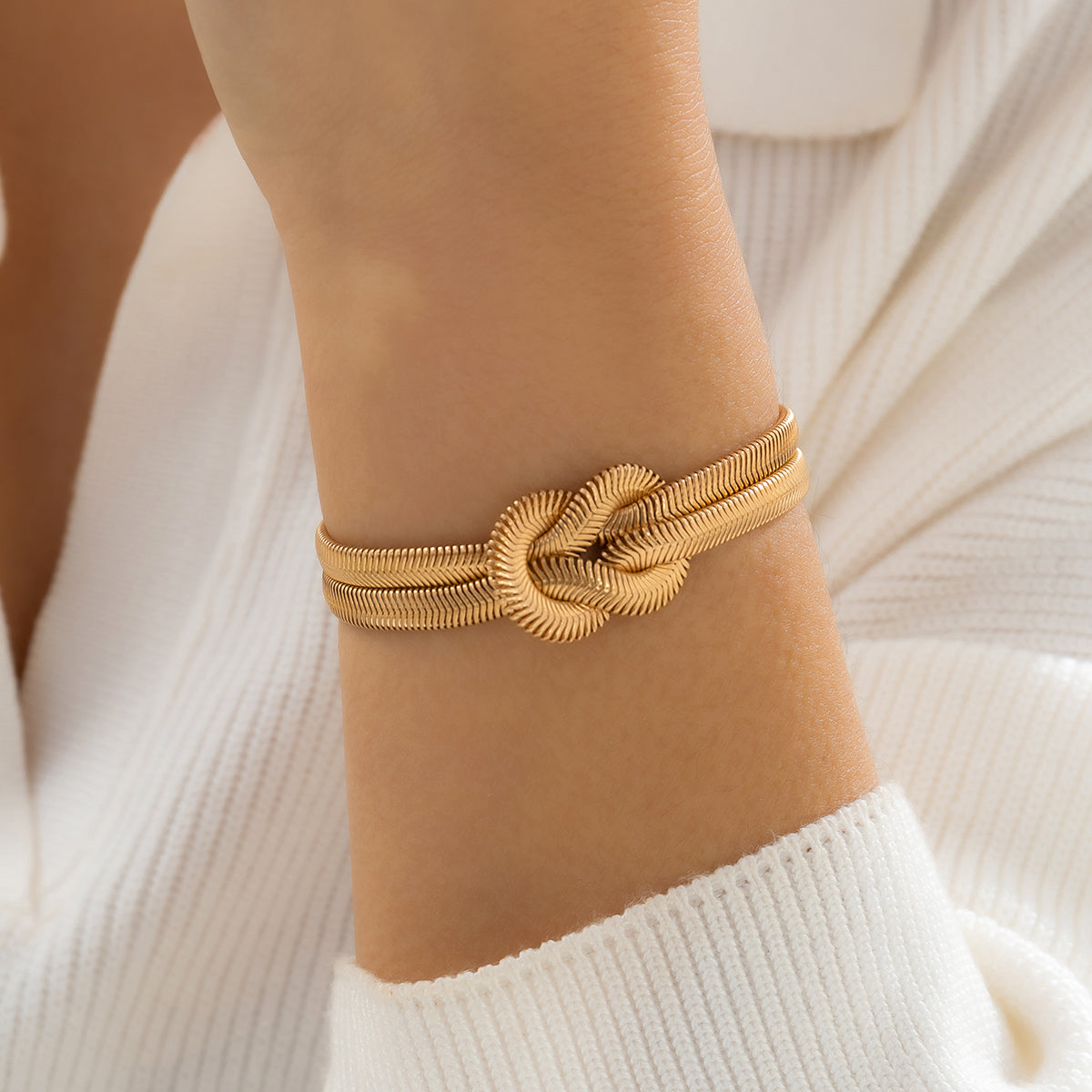 18K Gold-Plated Herringbone Chain Knot Bracelet